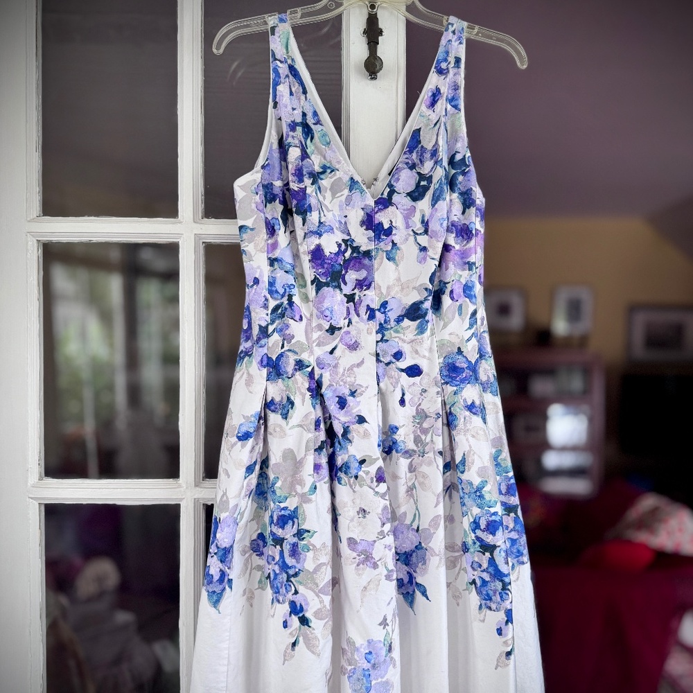 RALPH LAUREN A-LINE DRESS Sleeveless, White with Blue Floral Print in Sz. 14